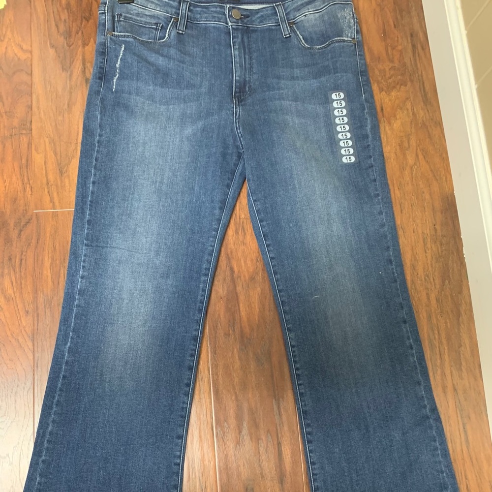 Cropped boot cut jeans